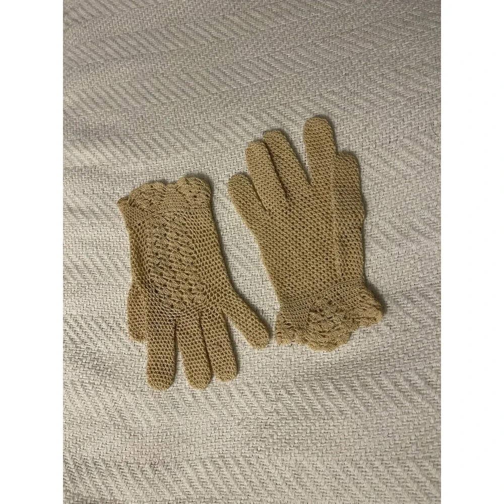 Vintage Ivory Crochet Lace Gloves Floral Victorian Style Cottagecore Cream Small